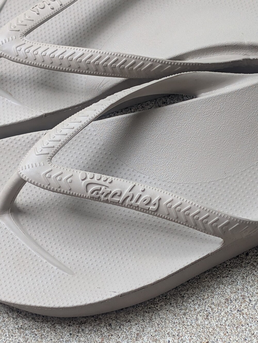 Archies Taupe Arch Support Flip Flops. Men's 9 And Women's 10